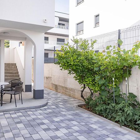 Apartments Veronika 特罗吉尔 外观 照片