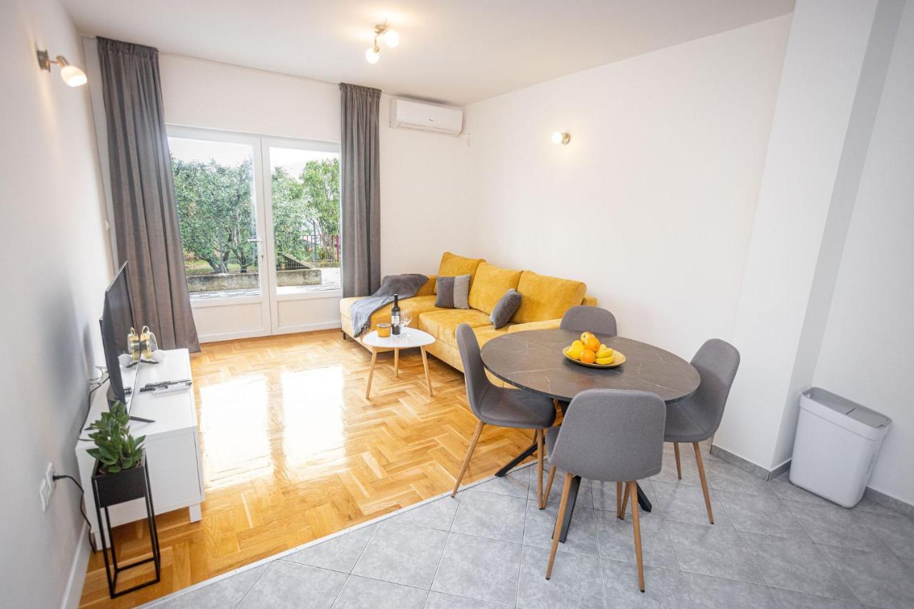 Apartments Veronika 特罗吉尔 外观 照片