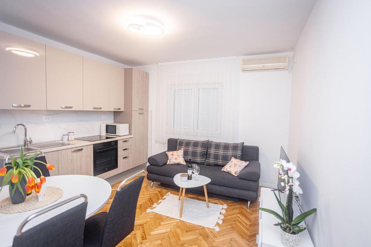 Apartments Veronika 特罗吉尔 外观 照片