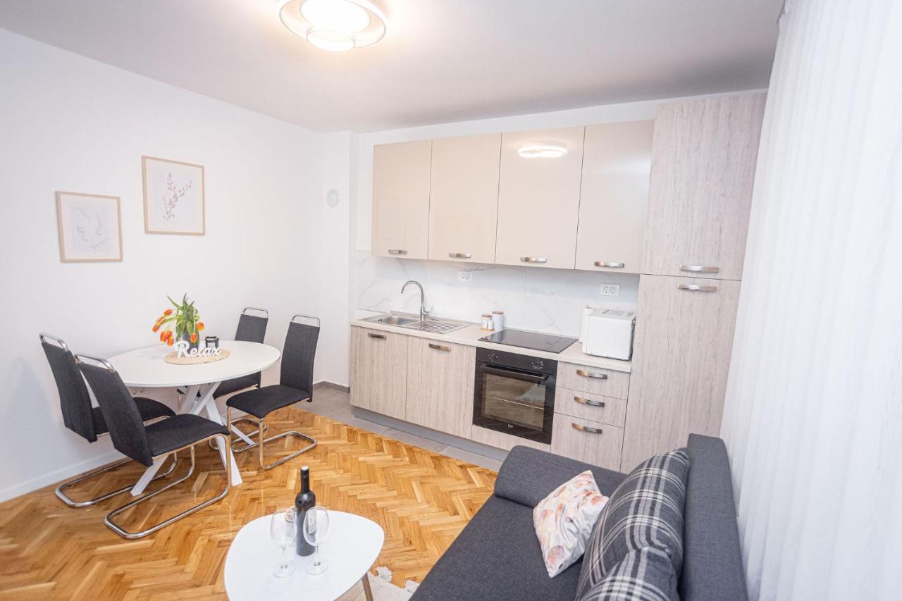 Apartments Veronika 特罗吉尔 外观 照片