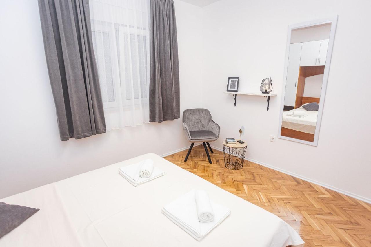 Apartments Veronika 特罗吉尔 外观 照片